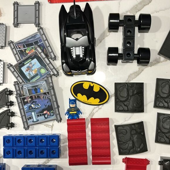 Fisher Price | Trio Blocks T3832 Batcave Set Discontinued Black Blue Red yellow - Picture 9 of 12